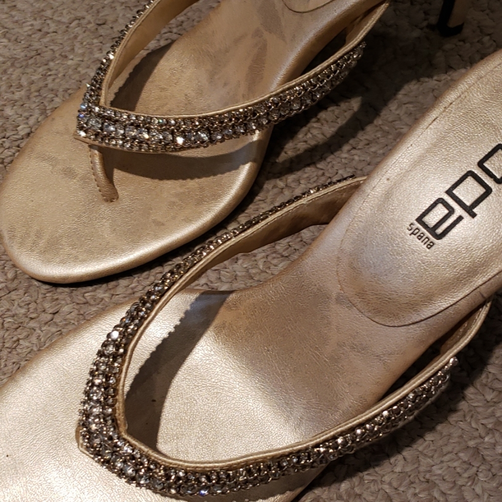 Beautiful Dress Sandals - Picture 5 of 6